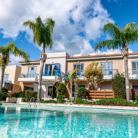 Holiday Cosy Home Paphos Exterior foto