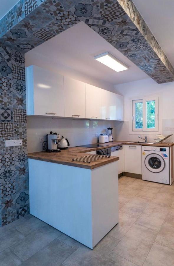 Holiday Cosy Home Paphos Exterior foto