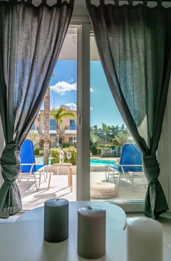 Holiday Cosy Home Paphos Exterior foto